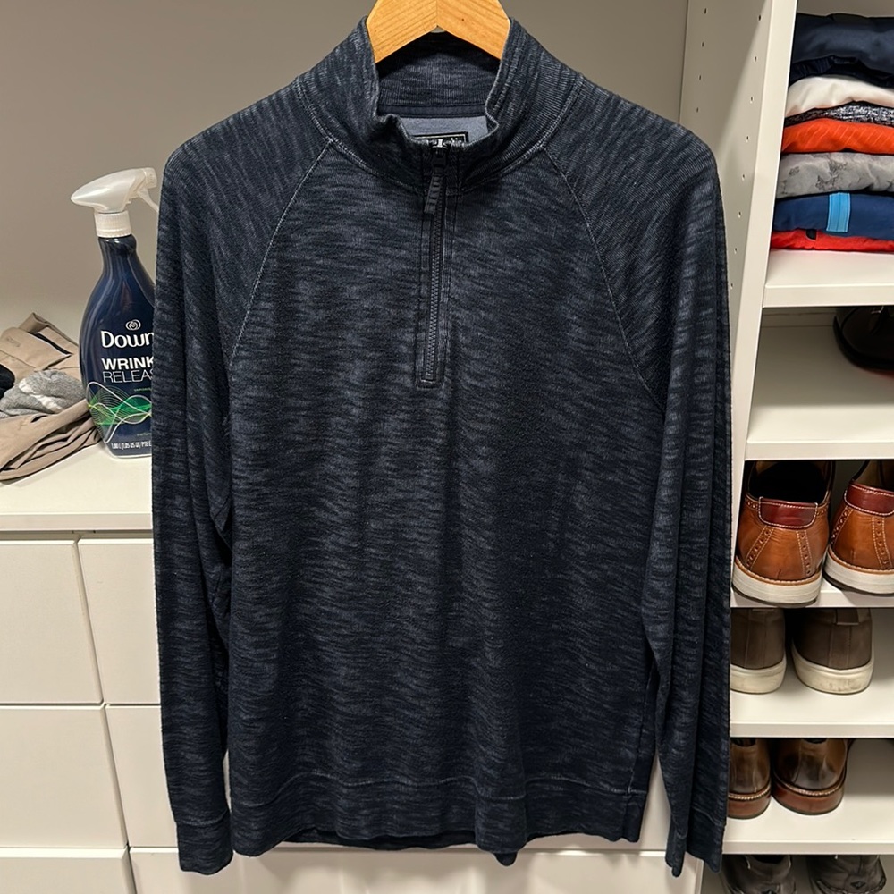 Men’s medium Abercrombie quarter zip. Blue and white subtle camo type pattern